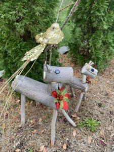 Log Reindeer Log Reindeer